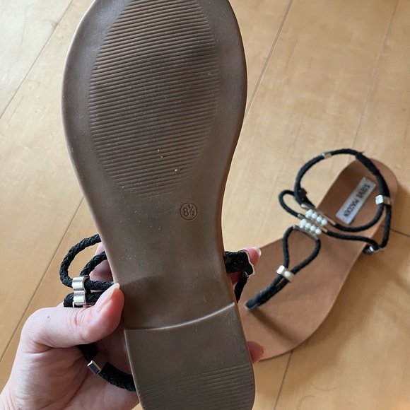 Steve Madden beach sandal - Picture 3 of 3